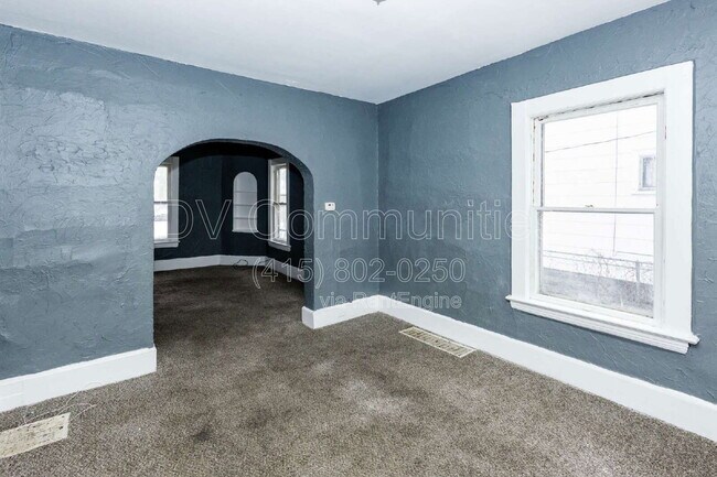 Foto del edificio - 2142 W 105th St