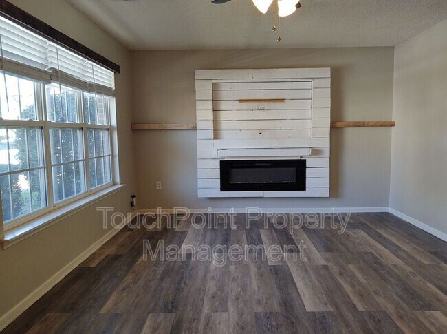 Foto del edificio - 12119 Bottlebrush Pl
