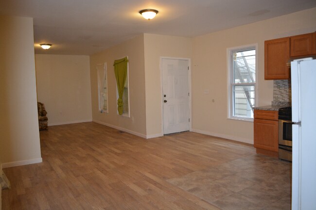 Foto del edificio - 719 Roberts St