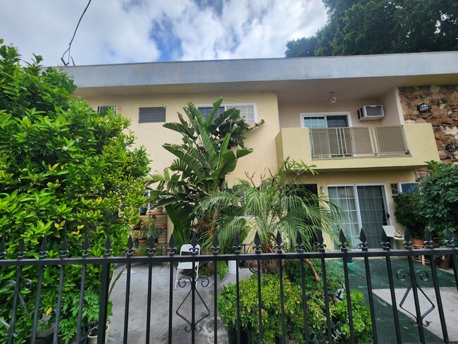 Building Photo - 6904 Radford Ave