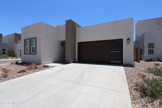Building Photo - 2313 W Pollack St