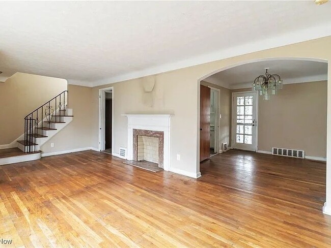 Foto del edificio - 16918 Glendale Ave