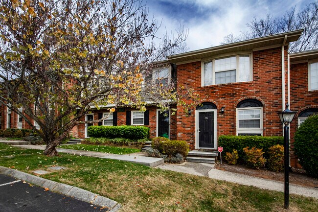 Building Photo - 6527 Deane Hill Dr