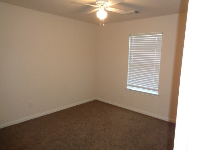 Foto del edificio - 12079 La Salle Oaks