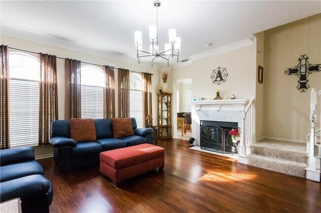 Foto del edificio - 6103 Crystalwood Ct