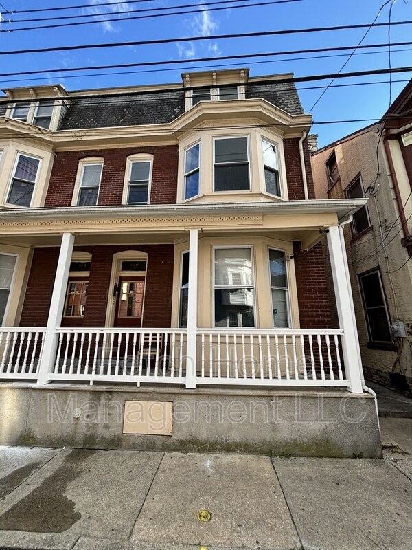 Foto del edificio - 818 Church St