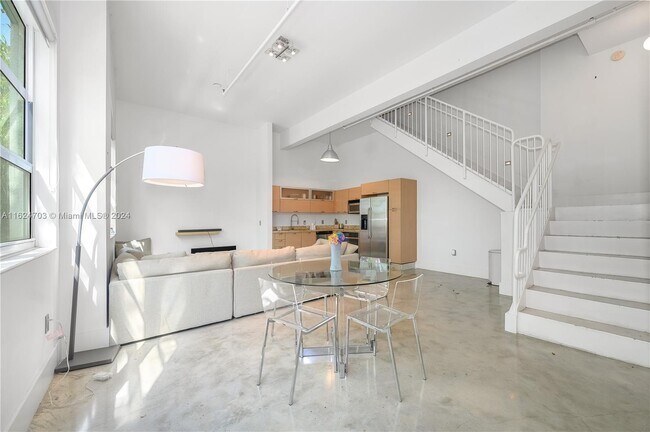 Foto del edificio - 3180 SW 22nd Terrace