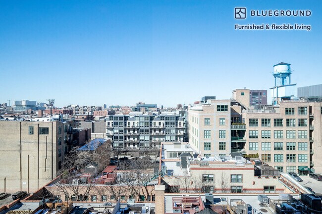 Building Photo - 939 W Washington Blvd