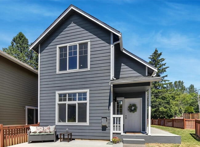 Building Photo - 25123 Roberts Dr