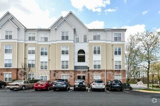 Building Photo - 2105 Highcourt Ln