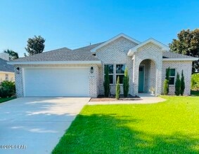 Building Photo - 4640 Delwood Park Blvd