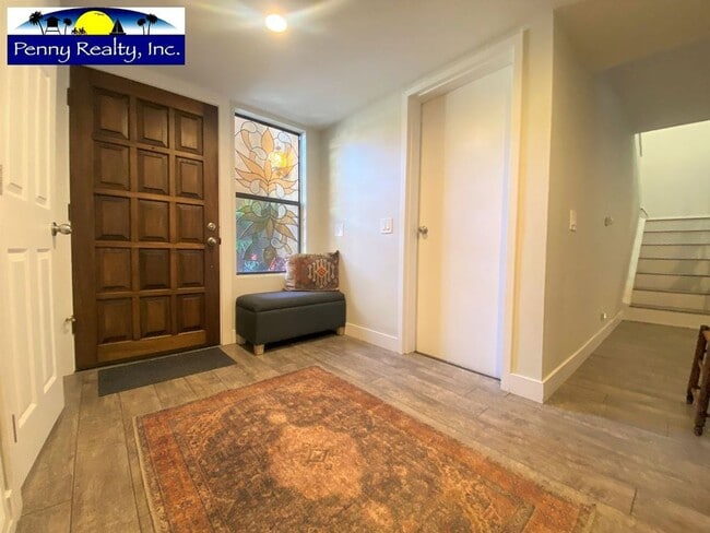 Building Photo - FULLY FURNISHED 2 Bedroom 2.5 Bath townhom...