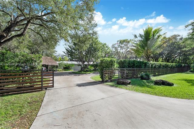 Foto principal - 9315 SW 61st Ct