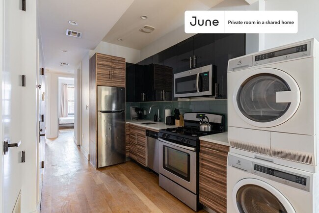 Foto del edificio - Room in Shared 3 bed/1 bath home in Central Harlem
