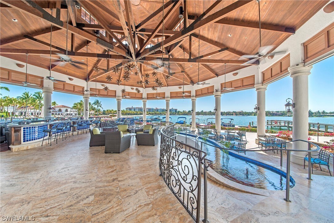 Foto del edificio - 10105 Valiant Ct