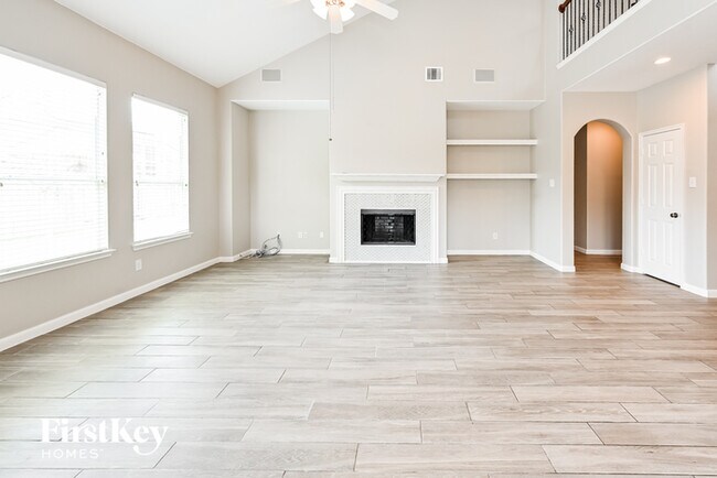 Foto del edificio - 13803 Turning Spring Ln