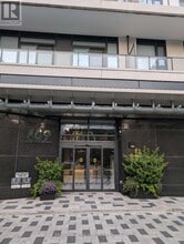 Building Photo - 609 Avenue Rd