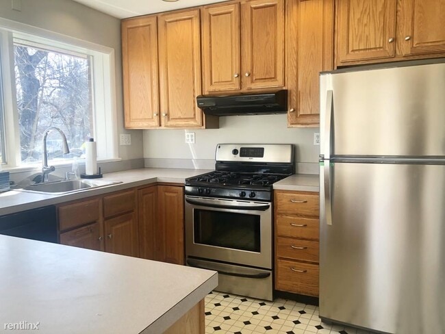 Building Photo - 3 br, 2 bath House - 5604 Dawes Ave