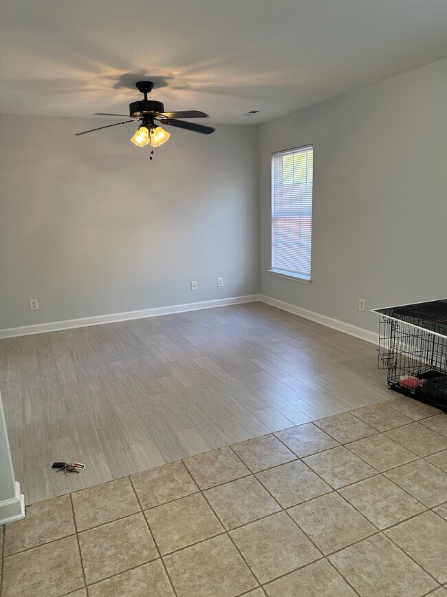Building Photo - 4217 Brook Creek Ln