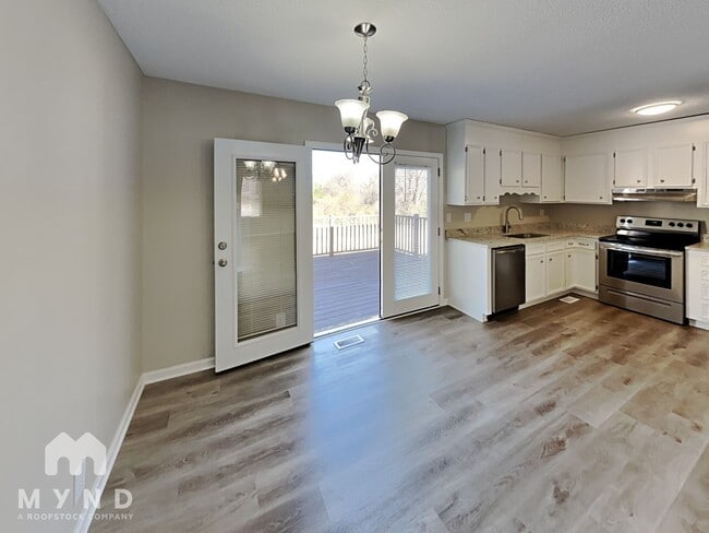 Foto del edificio - 2436 Judith Ave