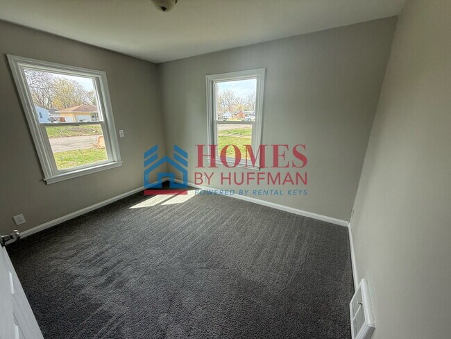 Foto del edificio - Three Bedroom House | Two Bathrooms