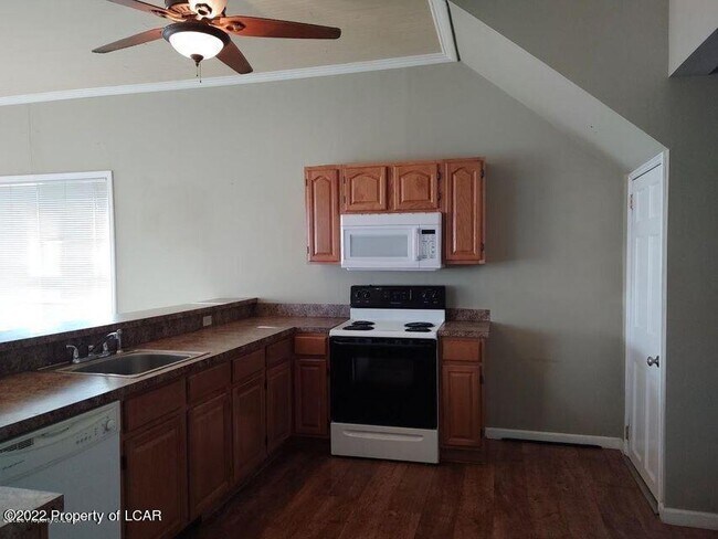 Foto del edificio - 370 Pond Hill Mountain Rd