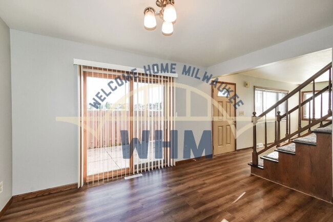 Building Photo - W170S7397 Parkland Dr