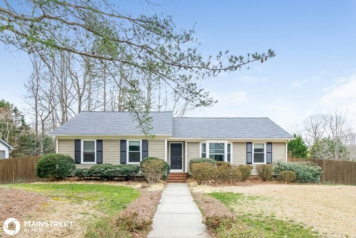 Primary Photo - 3215 Copthorne Dr, Greensboro, NC 27410
