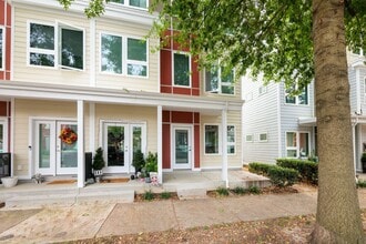 Building Photo - 1206 Porter St