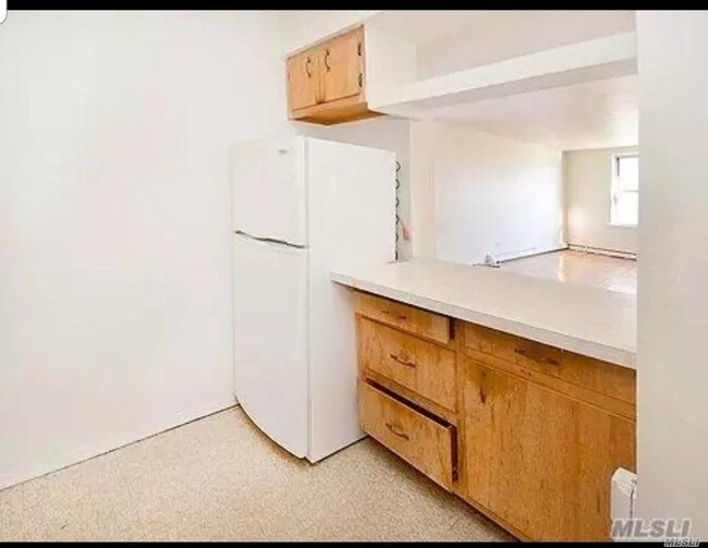 Foto del edificio - 211 Glen Cove Ave