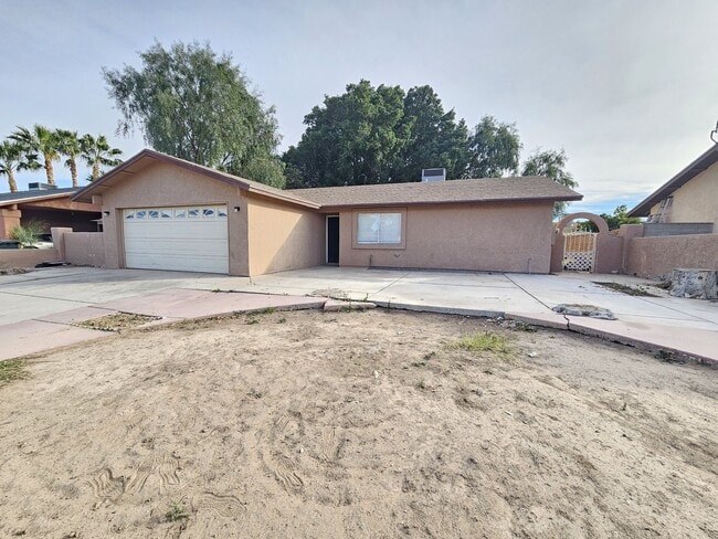 Building Photo - 4417 W 16th Ln