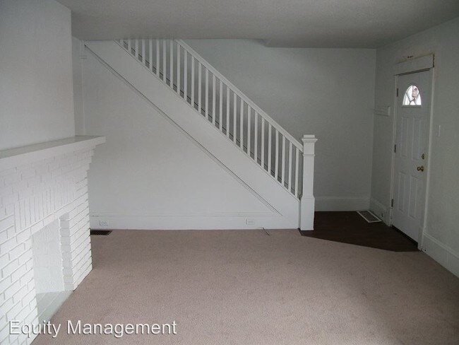 Foto del edificio - 3 br, 1 bath House - 128 E. Liberty Street