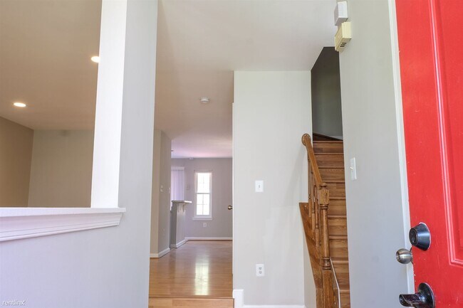 Foto del edificio - 4 br, 3.5 bath House - 2751 Sweet Clover C...