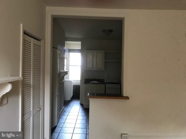 Primary Photo - 2026 Bainbridge St