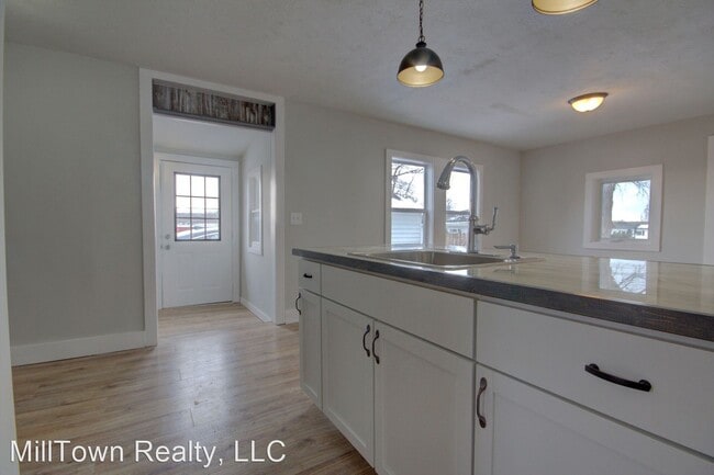 Building Photo - 2 br, 1 bath House - 709 28th 1/2 St