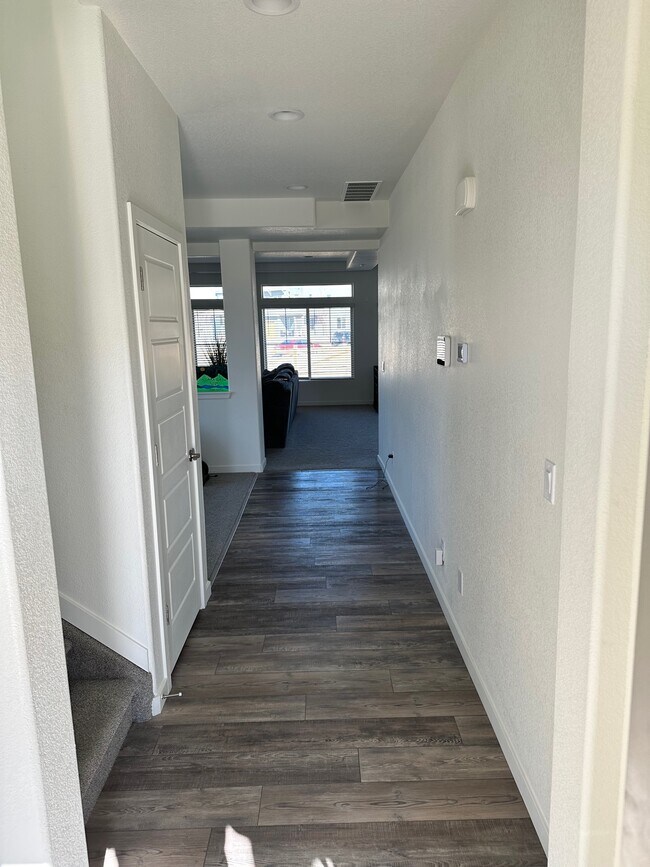 Entry from front door - 6914 Green Stalk Cir