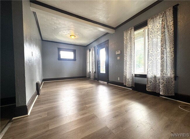 Foto del edificio - 1820 1/2 Whitney Ave