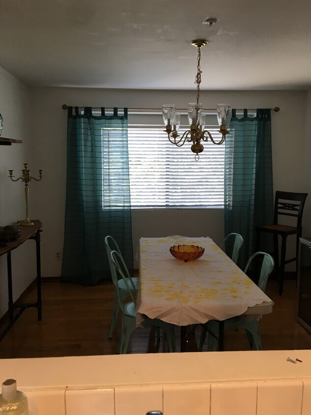 Primary Photo - 1000 N Parton St