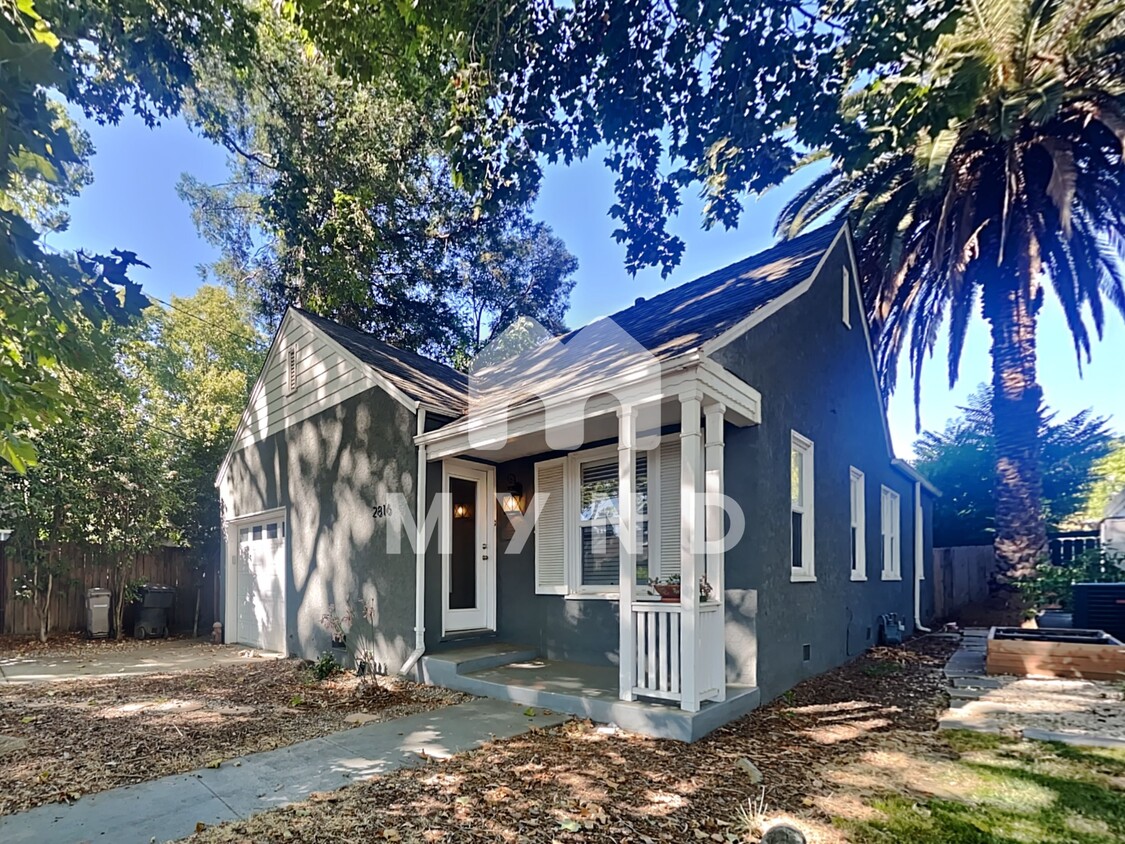 Primary Photo - 2816 Freeport Blvd