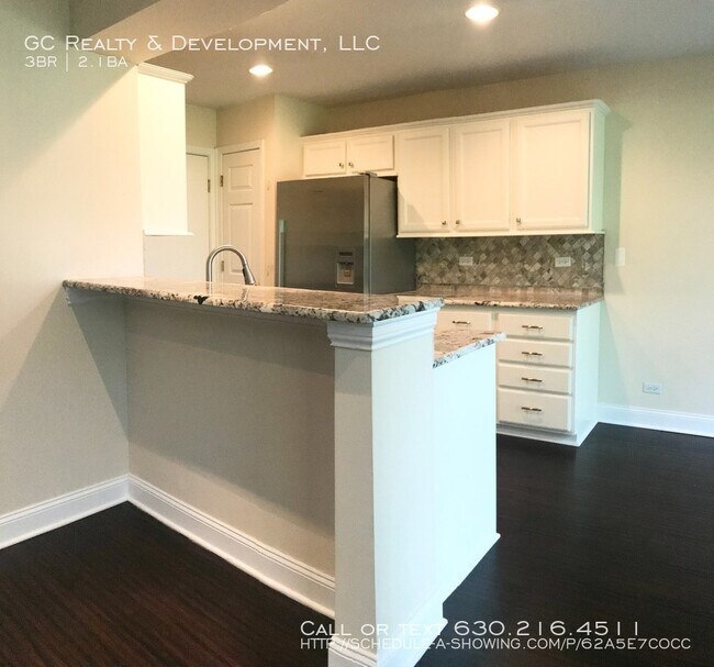 Building Photo - 121 Holmes Way