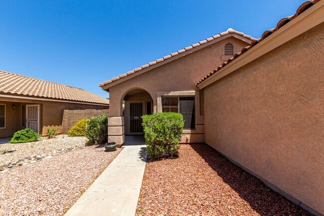 Building Photo - 14706 W Ely Dr