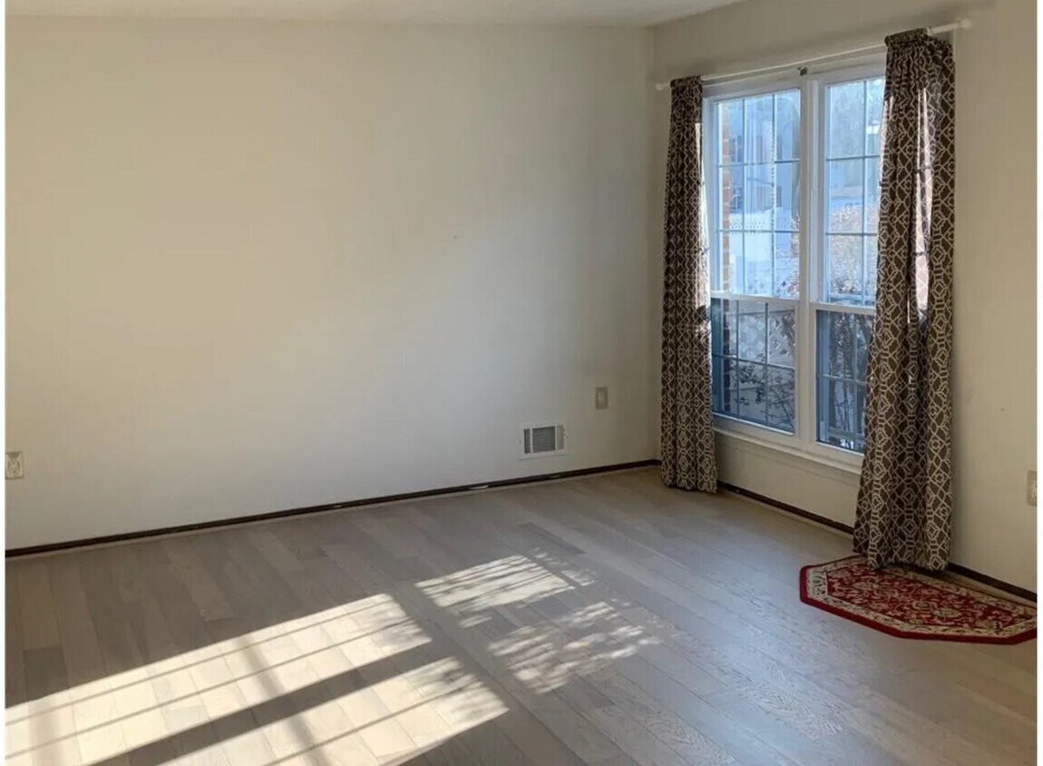 203 Darwin Ln, North Brunswick, NJ 08902 Townhome Rentals in North