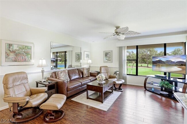 Foto del edificio - 5905 Trailwinds Dr