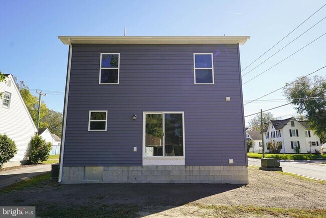 Foto del edificio - 621 Cedar St