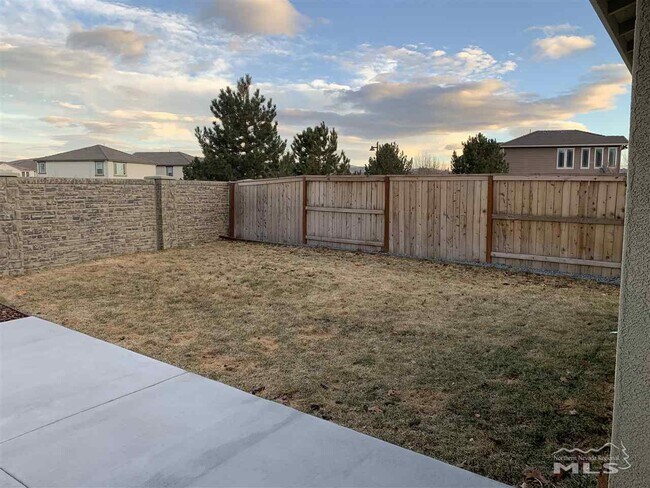 Building Photo - 1109 Silver Coyote Dr