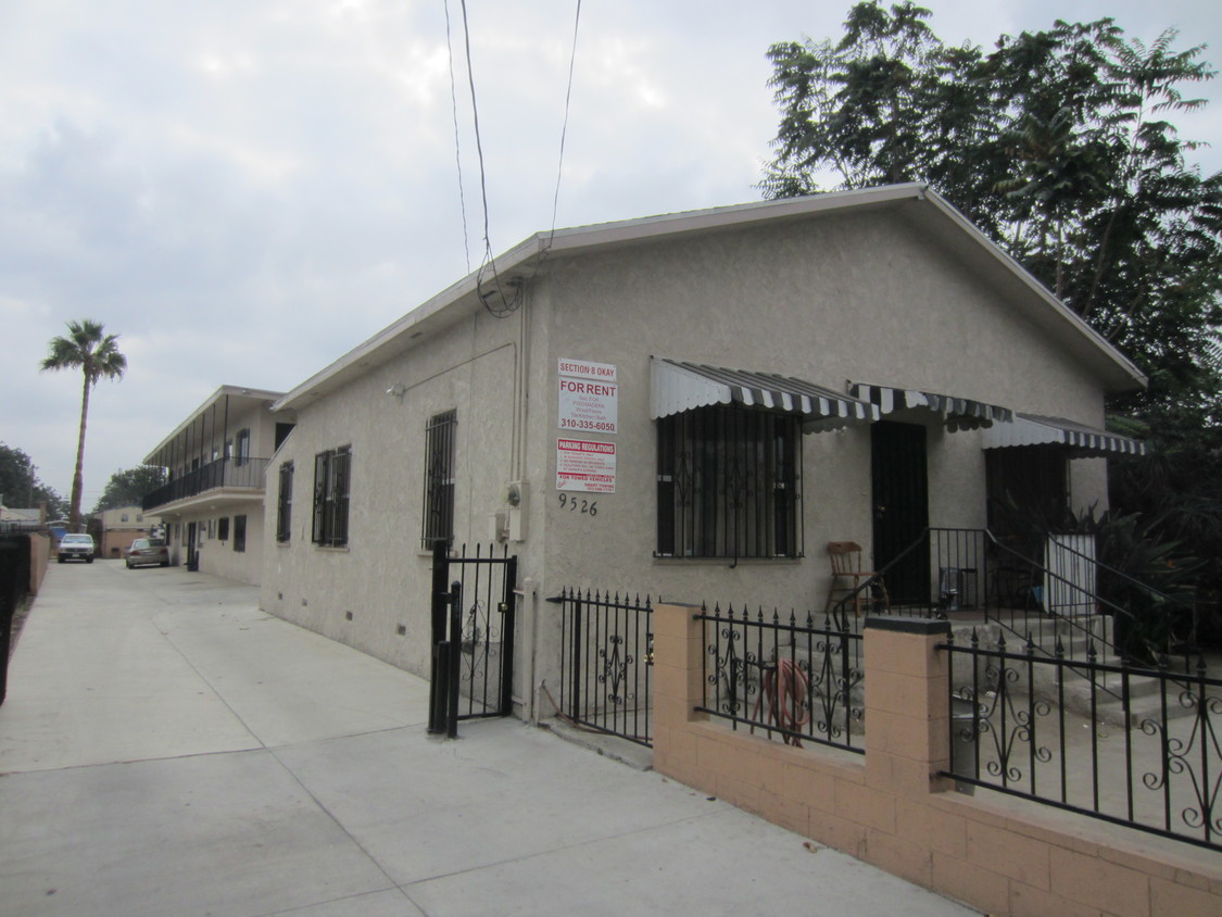 Primary Photo - 9526 Firth Blvd