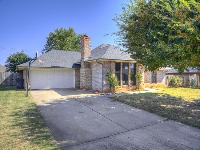 Building Photo - 11208 Kingsgate Terrace