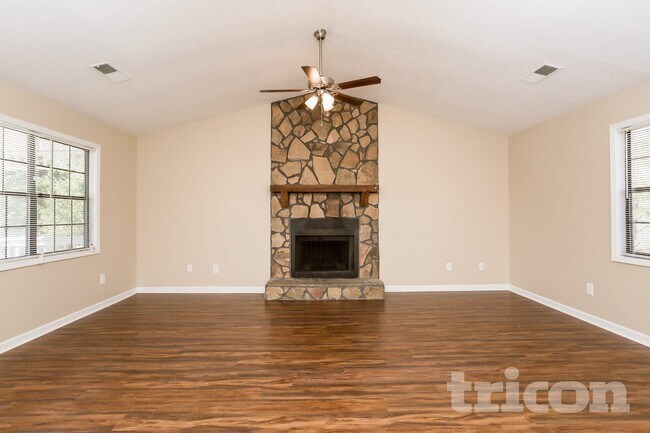 Building Photo - 2740 Chickory Hill