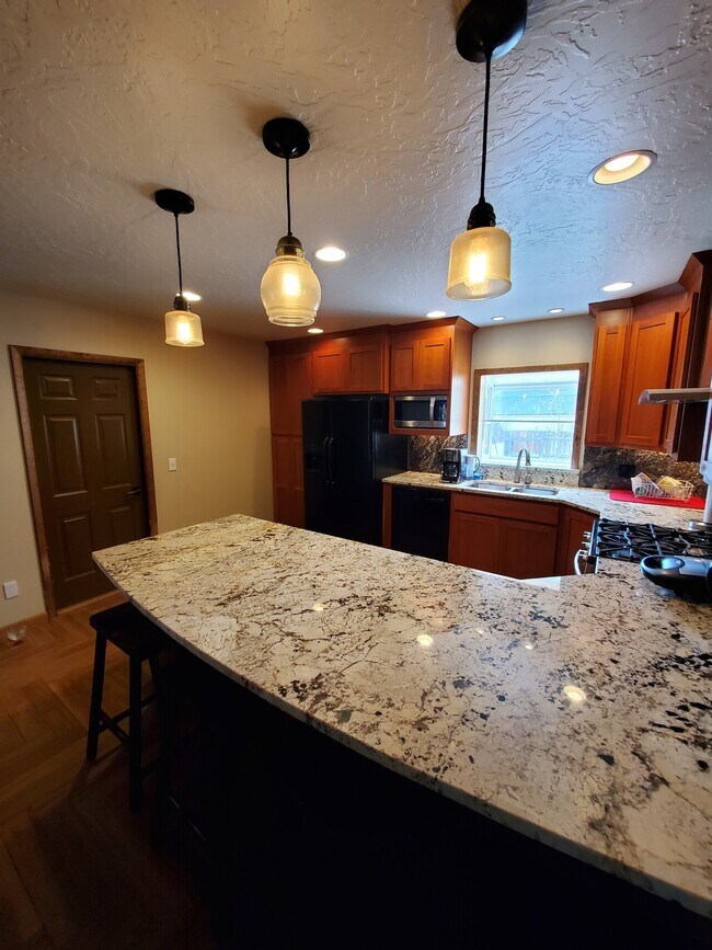 Building Photo - INDIAN HILLS HOUSE