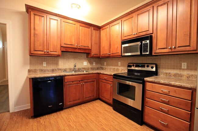Foto del edificio - 2207 Stanford Ct